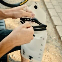 Fidlock Hydration Bladder -ClimbPro Store fidlock hermetic seal hydration bladder mountain equipment3